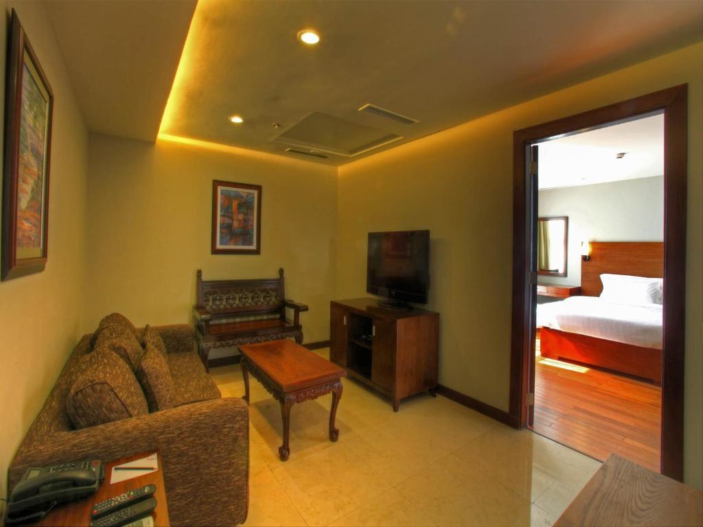 Armada Hotel Manila Eksteriør bilde