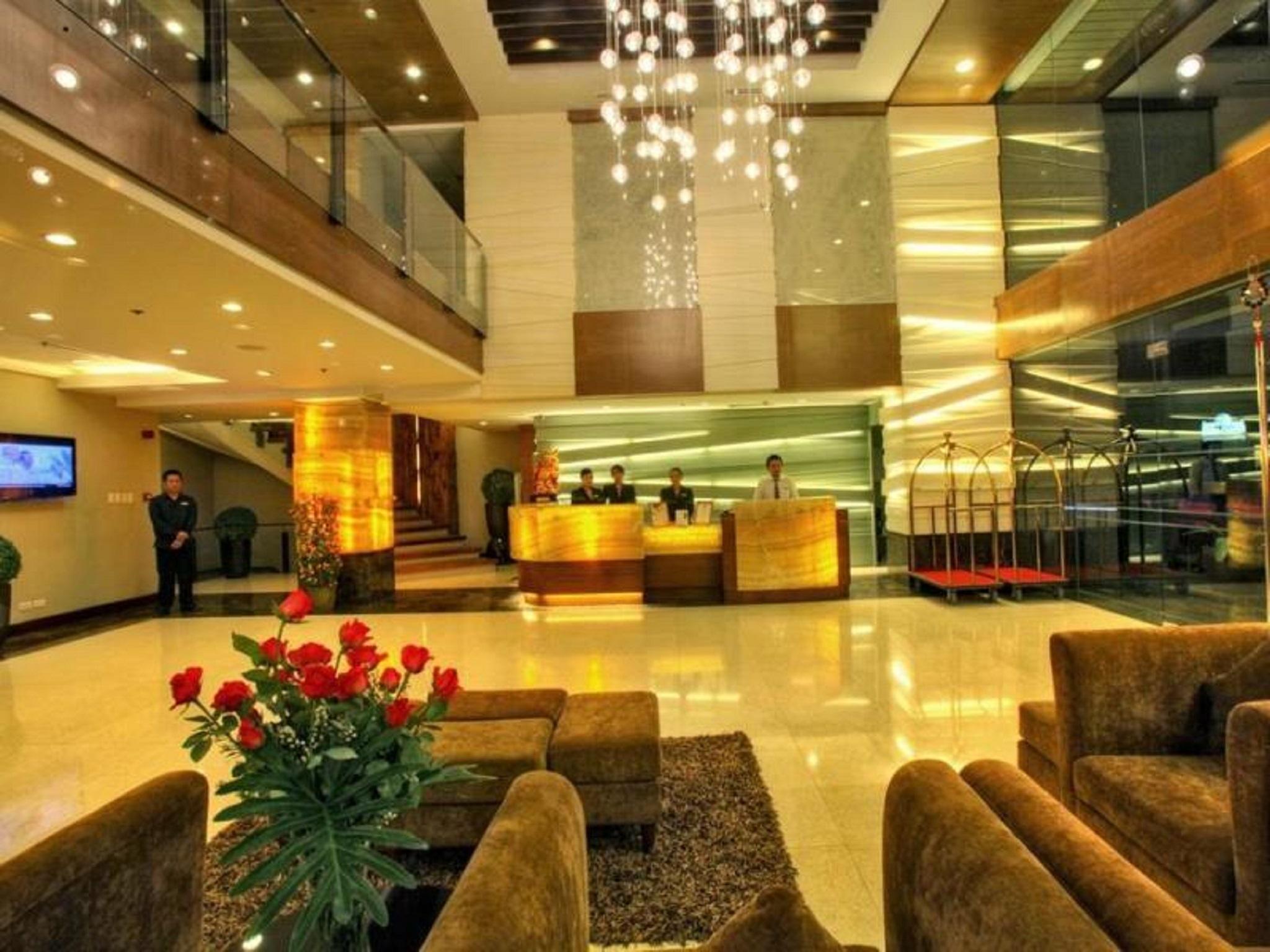 Armada Hotel Manila Eksteriør bilde