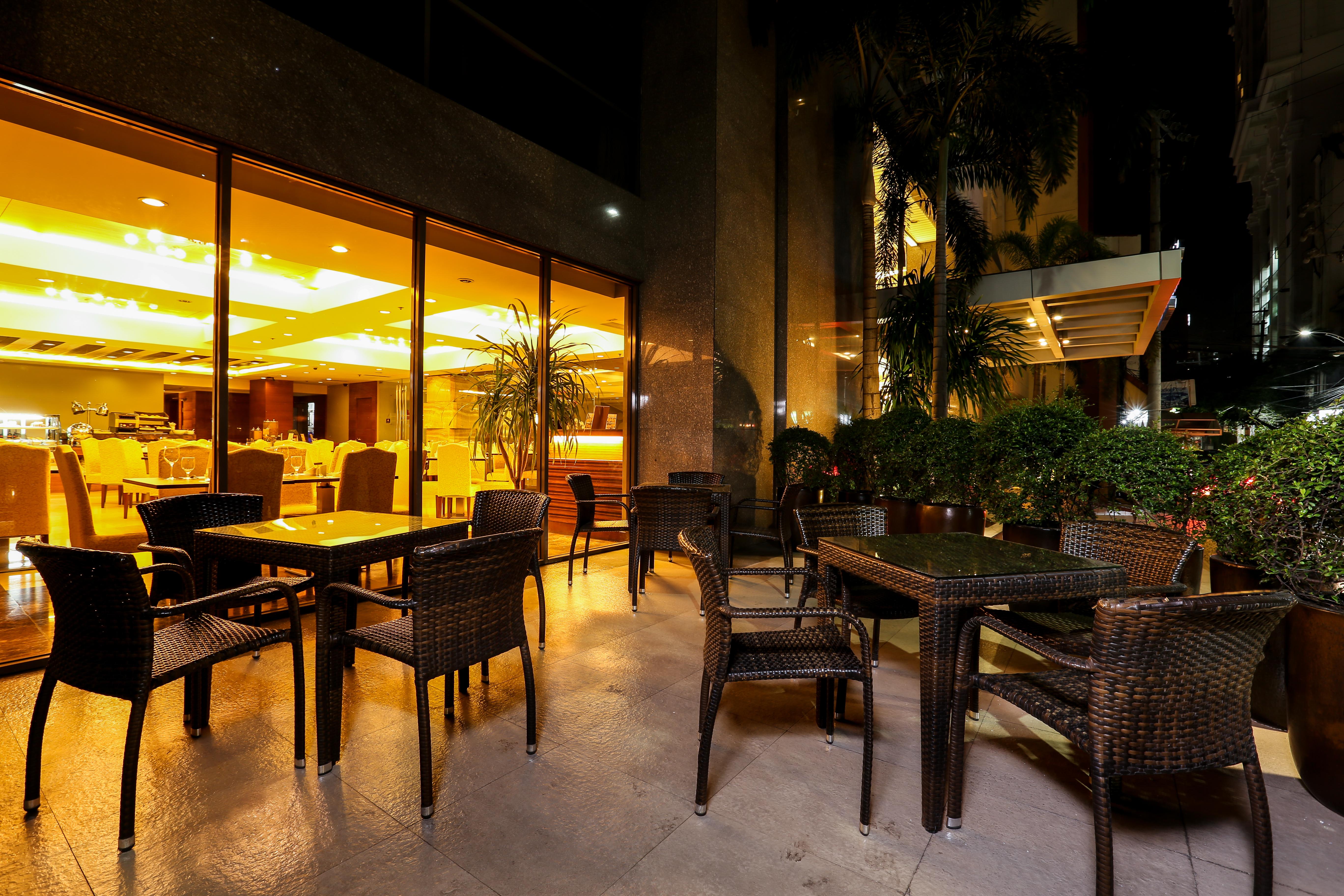 Armada Hotel Manila Eksteriør bilde