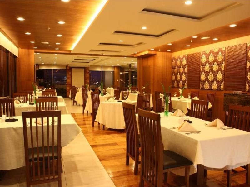 Armada Hotel Manila Eksteriør bilde