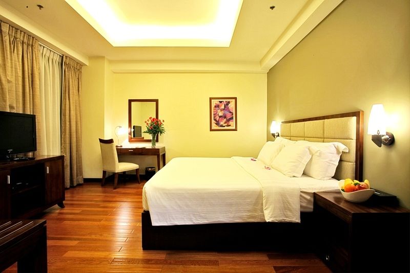 Armada Hotel Manila Eksteriør bilde